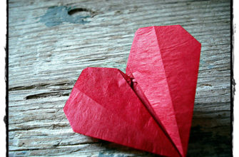 Origami heart