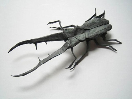 Bug by Akira Yoshizawa Жук в исполнении Акиры Йошидзава