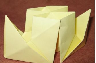 Кораблик с двумя трубами