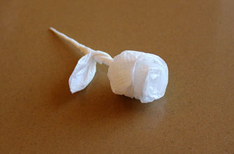 Роза оригами из салфетки