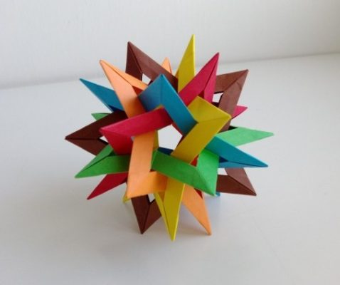 Оригами кусудама из пересекающихся пентаграмм