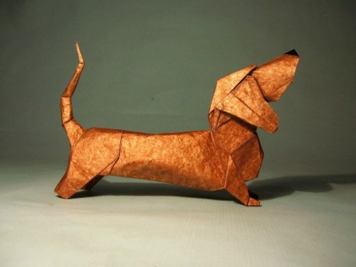 Оригами Такса Бассет Хаунд за схемой Quentin Trollip Оригами Такса Бассет Хаунд за схемой Quentin Trollip