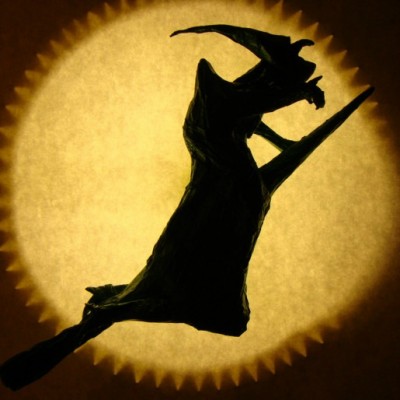 Ведьма на метле оригами за схемой J. Anibal Voyer Ведьма на метле оригами за схемой J. Anibal Voyer